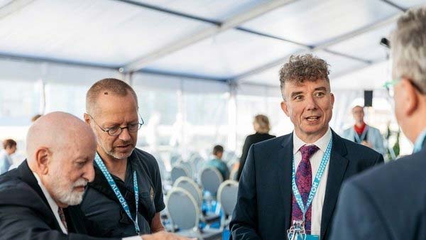 உலகின் முதல் ஹைட்ரஜன் பியூயல் ரயில் அறிமுகம்