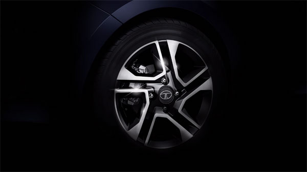 அக்.10ல் லான்ச் ஆகிறது புத்தம் புதிய டாடா டிகோர்.. பிராண்ட் அம்பாஸிடராக ஹிருத்திக் ரோஷன் நியமனம்