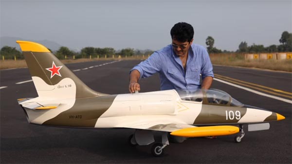 உலகின் முதல் நீண்ட தூர ஏர் ஆம்புலன்ஸ்.. 'தெறிக்க விட்ட' தல அஜீத்தின் டீம் தக்ஷா..