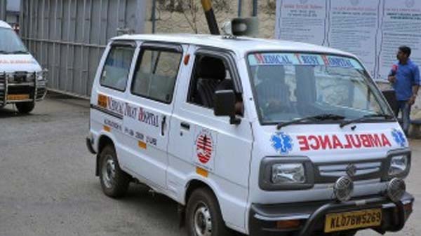 குழந்தையின் உயிரை காப்பாற்ற 350 கிலோ மீட்டரை 250 நிமிடத்தில் கடந்த ஆம்புலன்ஸ் டிரைவர்..! பரபரப்பான திக்.. திக்.. நிமிடங்கள்..!