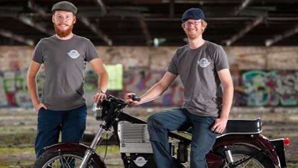 இந்திய ராணுவம் பயன்படுத்திய புல்லட்டை எலெக்ட்ரிக் பைக்காக மாற்றி 2,000 கிமீ பயணிக்கும் இளைஞர்கள்!