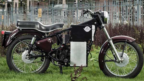 இந்திய ராணுவம் பயன்படுத்திய புல்லட்டை எலெக்ட்ரிக் பைக்காக மாற்றி 2,000 கிமீ பயணிக்கும் இளைஞர்கள்!