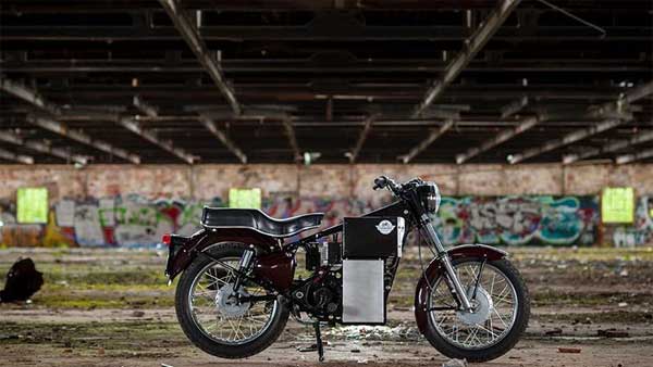 இந்திய ராணுவம் பயன்படுத்திய புல்லட்டை எலெக்ட்ரிக் பைக்காக மாற்றி 2,000 கிமீ பயணிக்கும் இளைஞர்கள்!