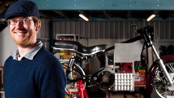 இந்திய ராணுவம் பயன்படுத்திய புல்லட்டை எலெக்ட்ரிக் பைக்காக மாற்றி 2,000 கிமீ பயணிக்கும் இளைஞர்கள்!