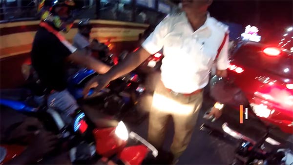 உயர்ரக பைக்குகளை பார்த்தாலே “வசூல்” செய்யும் சென்னை போலீஸ்… ! இதுக்கு ஒரு முடிவே இல்லையா..?