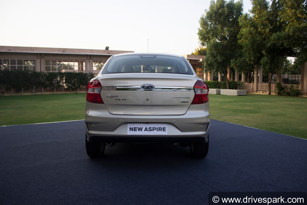 புதிய ஃபோர்டு ஆஸ்பயர் காரின் டெஸ்ட் டிரைவ் ரிப்போர்ட்!