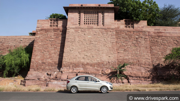 புதிய ஃபோர்டு ஆஸ்பயர் காரின் டெஸ்ட் டிரைவ் ரிப்போர்ட்!