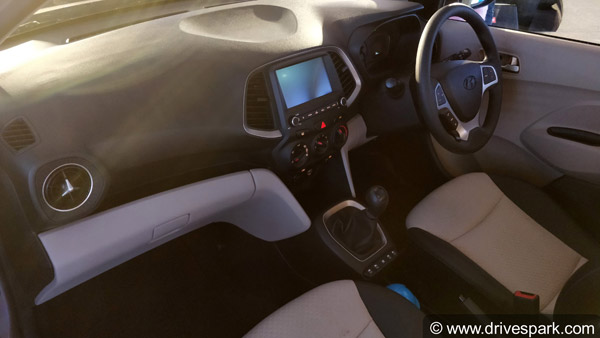 ரூ.3.89 லட்சத்தில் விற்பனைக்கு வந்தது புதிய ஹூண்டாய் சான்ட்ரோ கார்!