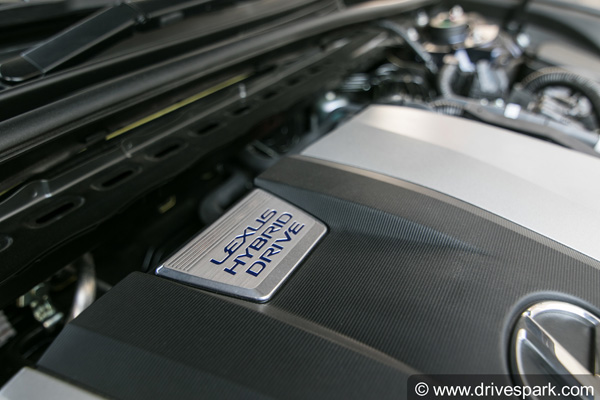 புதிய லெக்சஸ் இஎஸ் 300எச் காரின் டெஸ்ட் டிரைவ் ரிப்போர்ட்!