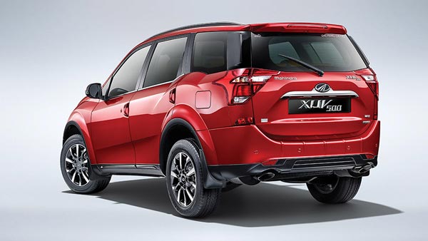 கார்களில் கலர் ஹாலோகிராம் ஸ்டிக்கர்… அரசிற்கு கோர்ட் குட்டு