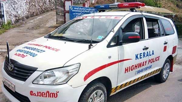 ஹெல்மெட் அணியவில்லை, அதிவேகம்.. 'சைக்கிளில்' பயணித்த தொழிலாளிக்கு 2,000 அபராதம் விதித்த போலீசார்!