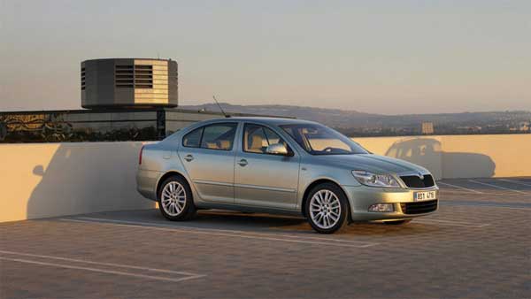 கார் ஓனரிடம் ரூ.1.68 லட்சம் சுருட்ட முயன்ற டீலர்.. வெறும் ஆயிரம் ரூபாயில் பழுதை சரி செய்த மெக்கானிக்