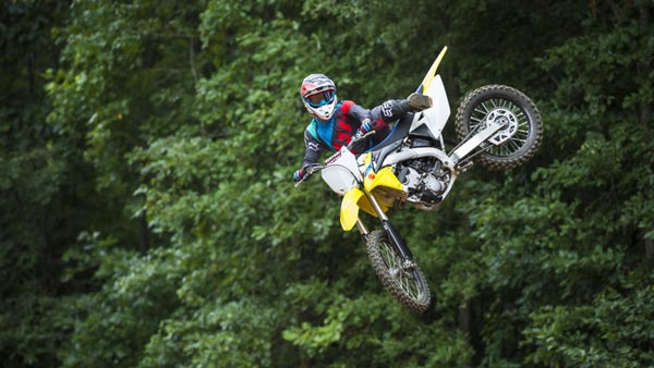 சுஸுகியின் புதிய ஆஃப்ரோடு பைக்குகள் இந்தியாவில் அறிமுகம்!!