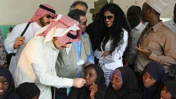 உலகின் விலை உயர்ந்த கார்கள், சொந்த விமானங்கள், கப்பல்கள் வைத்திருக்கும் கோடீஸ்வரரை பற்றி தெரியுமா?