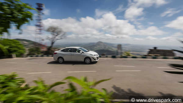  டொயோட்டா யாரீஸ் சிவிடி வேரியன்ட் - டெஸ்ட் டிரைவ் ரிப்போர்ட்…