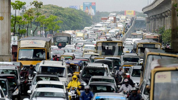 பஸ்களில் டிக்கெட் விலை உயர்விற்கு ஓலா & உபேர் போன்ற நிறுவனங்கள் தான் காரணமா? அதிர்ச்சியூட்டும் தகவல்கள்...