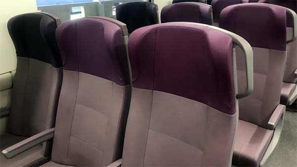 160 கிமீ வேகத்தில் செல்லும் இந்தியாவின் முதல் 'செமி' புல்லட் ரயில் அறிமுகம்!