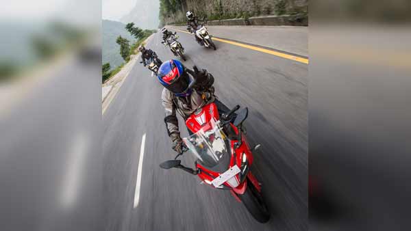 சவாலான நேபாள சாலைகளை கலக்கிய டிவிஎஸ் அப்பாச்சி பைக்குகள்!