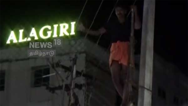 பைக்கில் இருந்து சாவியை எடுத்ததால் போலீசாரை அலற விட்ட இளைஞர்.. எங்க தலைக்கு தில்ல பாத்தியா..