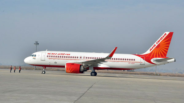 குடிபோதையில் விமானத்தை ஓட்ட முயன்ற பைலட், அதிகாரிகள் சுதாரித்தால் பெரும் விபத்து தவிர்ப்பு..!