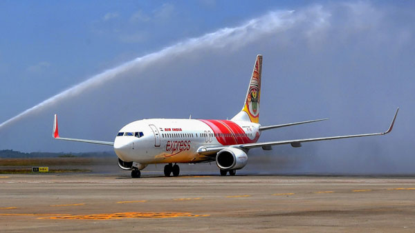 குடிபோதையில் விமானத்தை ஓட்ட முயன்ற பைலட், அதிகாரிகள் சுதாரித்தால் பெரும் விபத்து தவிர்ப்பு..!