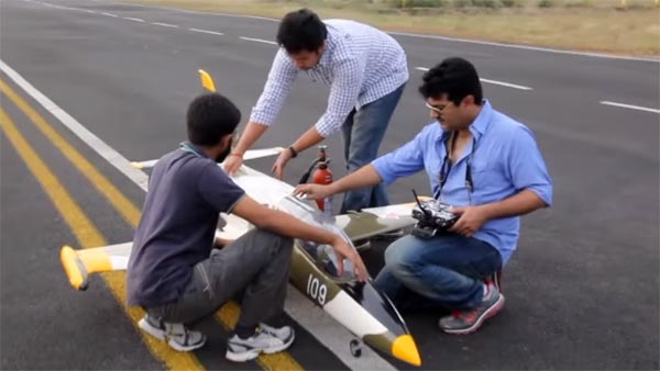 பிஸியான நேரத்திலும் தல அஜீத் ஜெர்மனி சென்றதற்கு காரணம் இதுதான்... கொண்டாடி மகிழும் ரசிகர்கள்...