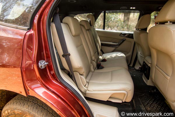 இந்த கார் உயிருக்கு உத்திரவாதம் இல்லை.. திடீரென தீப்பற்றியதால் வெளியேற முடியாமல் உயிரிழந்த தொழிலதிபர்