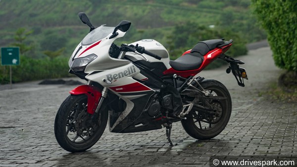 போலீசார் அதிரடி வேட்டை; திருடு போன 230 பைக்குகள் மீட்பு