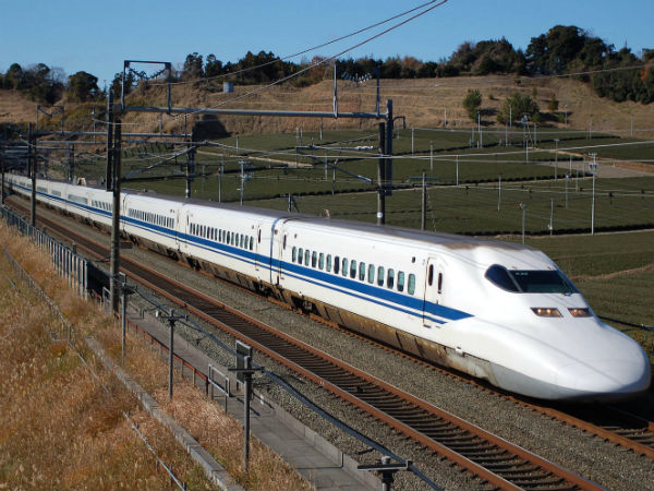 ஐக்கிய அமீரகத்திலிருந்து மும்பை நகரை இணைக்க கடலுக்கடியில் புல்லட் ரயில்!