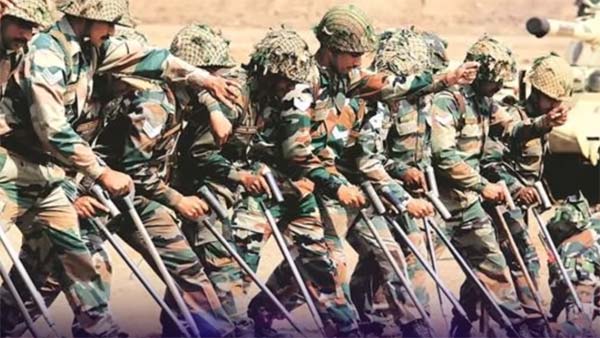 மாருதி 800 கார் இன்ஜினுடன் இந்திய ராணுவத்திற்கு நவீன பைக்.. படிப்பை பாதியில் கைவிட்டு சாதித்த இளைஞர் 