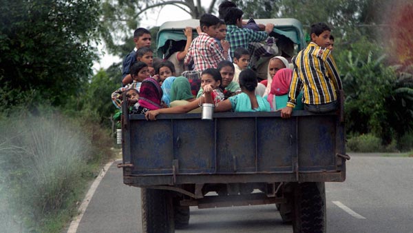 லோடு ஆட்டோவில் பயணித்து விபத்தில் சிக்கியவர்களுக்கு நஷ்ட ஈடு இல்லை…! 7 ஆண்டுகளுக்கு பின் வந்த தீர்ப்பு
