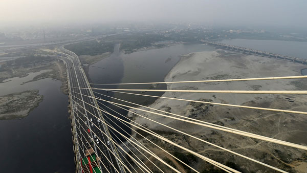 இந்திய பொறியியல் வல்லமையை பரைசாற்றும் சிக்னேச்சர் பாலம்: சுவாரஸ்யத் தகவல்கள்!