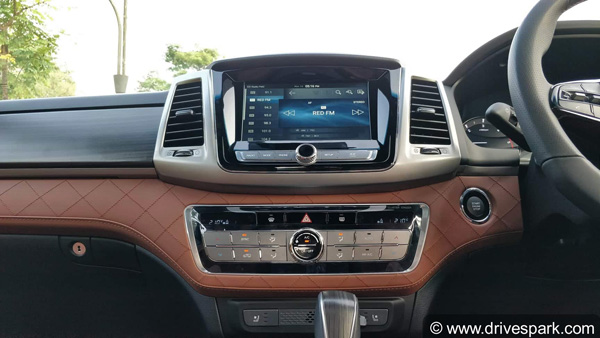 மஹிந்திராவின் 2.O... அல்டுராஸ் ஜி4 எஸ்யூவியின் டெஸ்ட் டிரைவ் ரிப்போர்ட்!