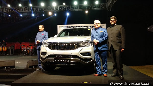 இந்தியாவே ஆவலுடன் எதிர்பார்த்த மஹிந்திரா அல்டுராஸ் ஜி4 லான்ச் ஆனது.. பார்ச்சூனருக்கு கடும் சவால்