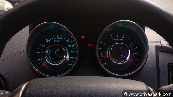 2018 மஹிந்திரா எக்ஸ்யூவி500 ஆட்டோமேட்டிக் மாடல் டெஸ்ட் டிரைவ் ரிப்போர்ட்!