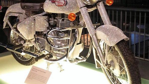 பளபளக்கிறது புல்லட் க்ரிஸ்ட்டல் எடிசன்