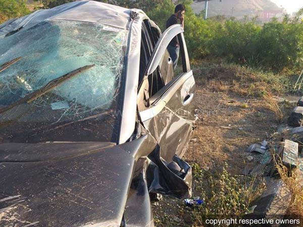 விபத்தில் சின்னாபின்னமா டாடா நெக்ஸான்... காயமின்றி வெளியேறிய பயணிகள்!