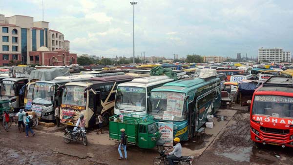 பெண்களின் பாதுகாப்பிற்காக பஸ், கால் டாக்ஸிகளில் புதிய வசதிகள்... இனி அச்சமின்றி பயணம் செய்யலாம்...