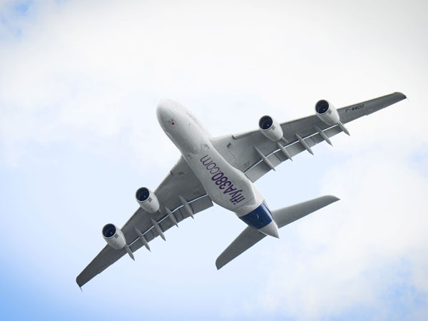 இவ்வளவு நாட்களாக விமானத்தை இயக்கியது இவர்கள்தான்... உலகை அதிர்ச்சியில் உறைய வைத்த திடுக் தகவல்...