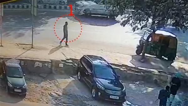 வெறும் 40 ரூபாய்க்கு ஆசைப்பட்ட கார் டிரைவரால் 40 லட்சத்தை இழந்த குடும்பம்... வைரலாகும் ஷாக் வீடியோ