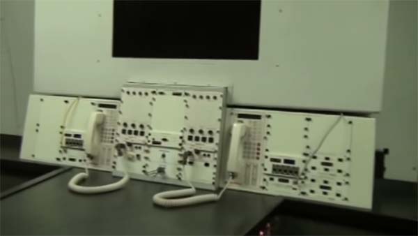 அமெரிக்க அதிபரை நிழல்போல பின்தொடரும் 'டூம்ஸ்டே' விமானத்தின் ரகசியங்கள்!