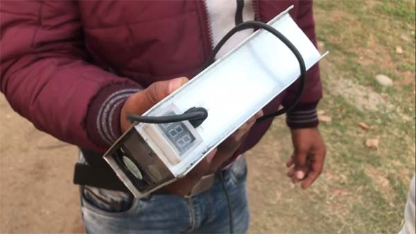 மிகவும் குறைந்த செலவில் எலெக்ட்ரிக் ஸ்கூட்டரை உருவாக்கிய இந்திய இளைஞர்... சீனாவுக்கே சவால் விடலாம்