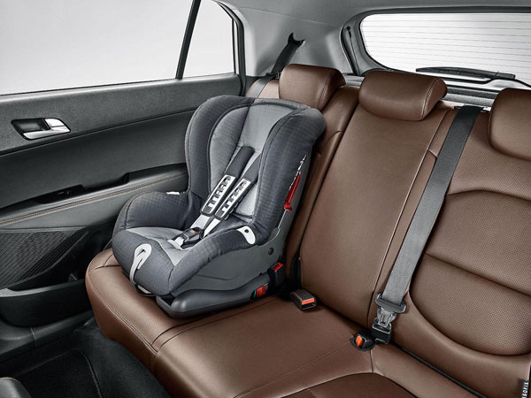 வெறும் 40 ரூபாய்க்கு ஆசைப்பட்ட கார் டிரைவரால் 40 லட்சத்தை இழந்த குடும்பம்... வைரலாகும் ஷாக் வீடியோ