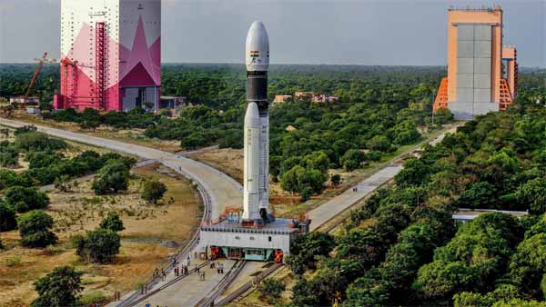 மூலை முடுக்கெல்லாம் அதிவேக இணைய வசதி... இஸ்ரோவின் புதிய அஸ்திரம்!