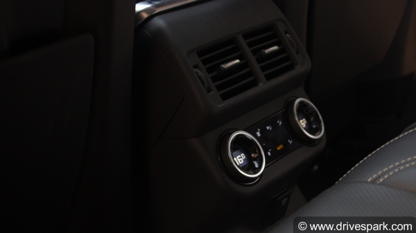 புத்தாண்டு பரிசு... லேண்ட்ரோவர் வெலார் எஸ்யூவி விலை ரூ.14 லட்சம் குறைகிறது