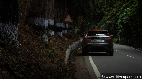 புத்தாண்டு பரிசு... லேண்ட்ரோவர் வெலார் எஸ்யூவி விலை ரூ.14 லட்சம் குறைகிறது