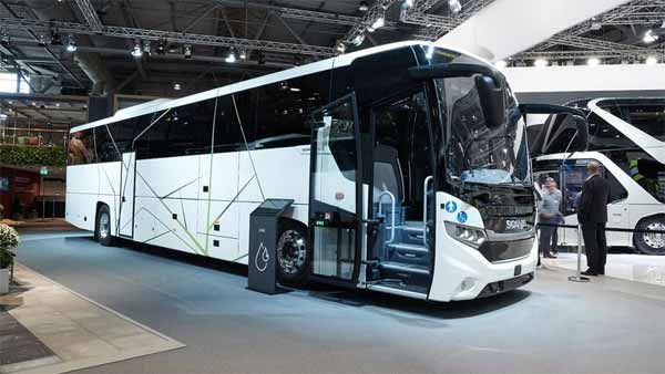 சூரிய சக்தியில் இயங்கும் முதல் டிரைவர்லெஸ் பஸ்! கண்டுபிடித்தது யார் என தெரிந்தால் ஆச்சரியம் நிச்சயம்...