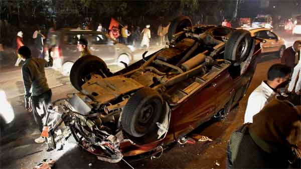 விபத்தில் சிக்கிய 60 பேரின் உயிரை காப்பாற்றிய உன்னத மனிதர்.. காரணம் தெரிந்தால் கண்ணீர் வருவது உறுதி