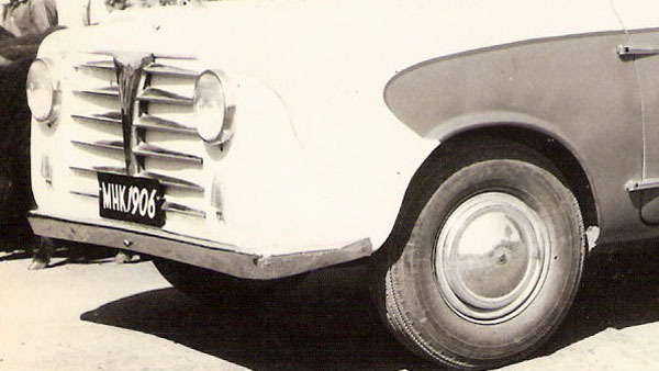 இந்தியாவின் முதல் நானோ காரை உருவாக்கிய படிக்காத மேதை!