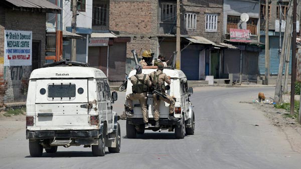 இளம் ஐஏஎஸ் அதிகாரி கைது... காரணம் என்னவென்று தெரிந்தால் கோவப்படுவீர்கள்...
